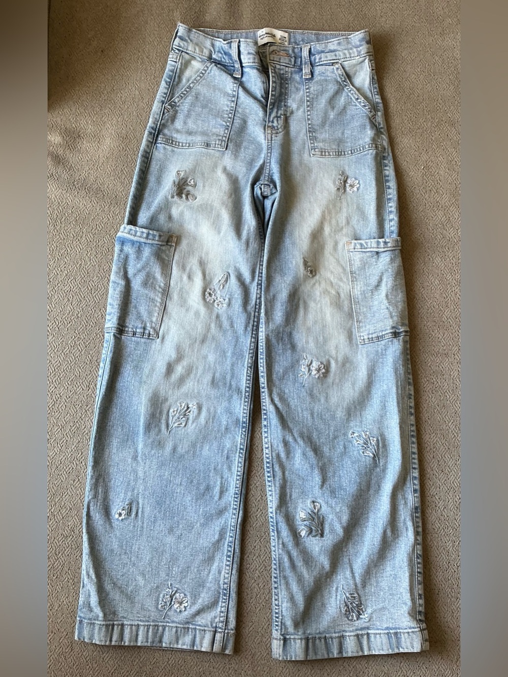 abercrombie kids light blue embroidered cargo jeans